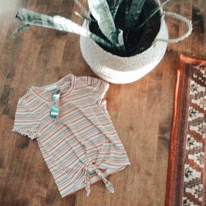 ✿𝕎𝕠𝕞𝕖𝕟'𝕤 𝕤𝕥𝕣𝕚𝕡𝕖𝕕 𝕥𝕠𝕡✿